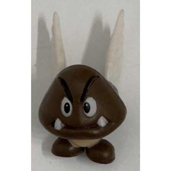 Jakks Pacific World Nintendo Super Mario Goomba Flying Wings Small Brown Figure - Picture 1 of 3